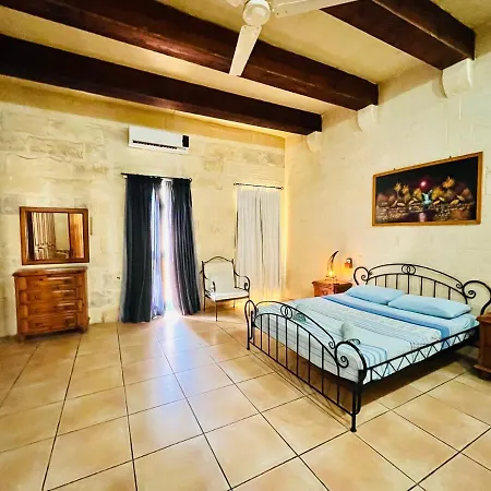 Ta' Karmnu Farmhouse